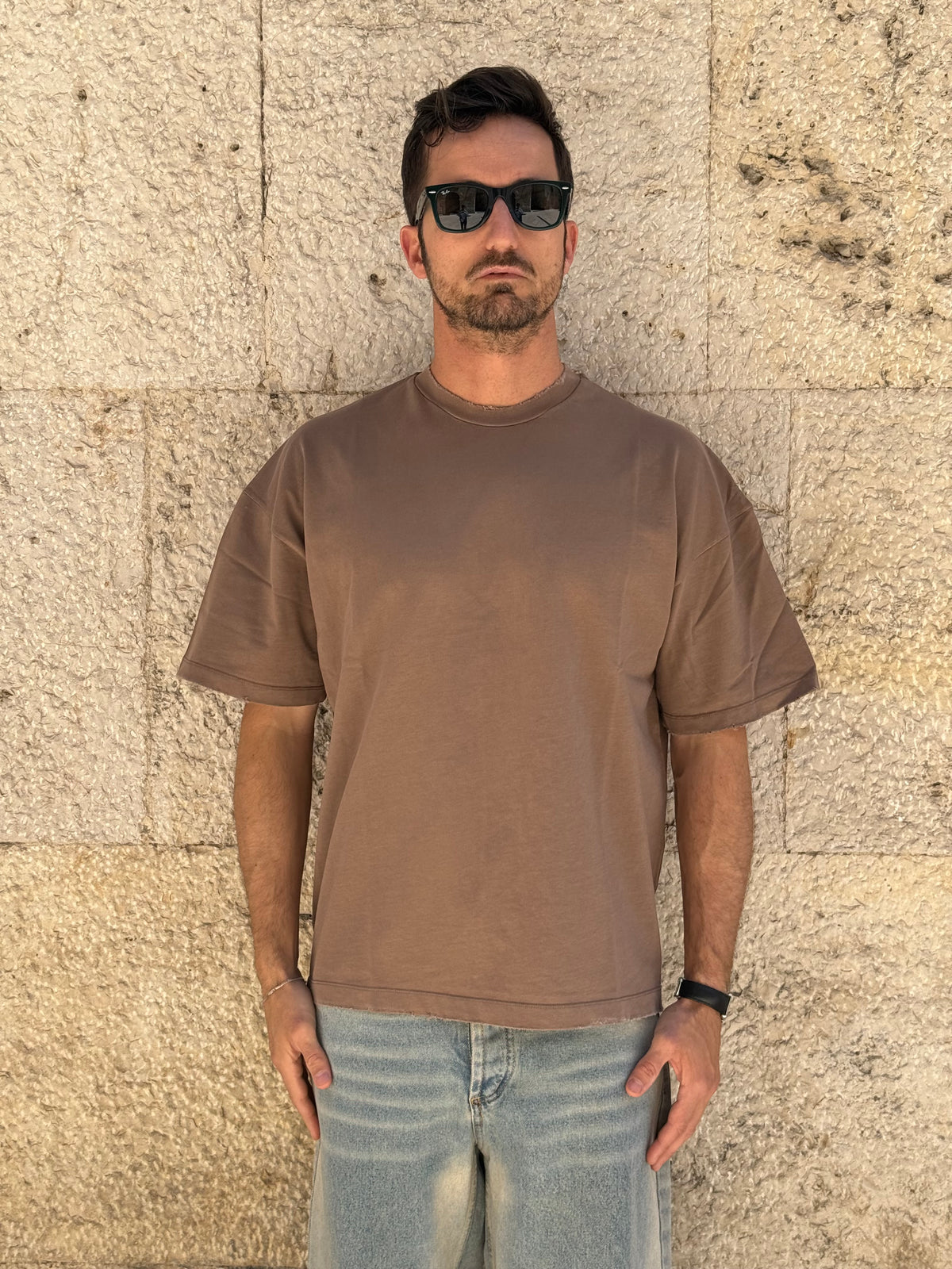 T-SHIRT MOL - MARRONE