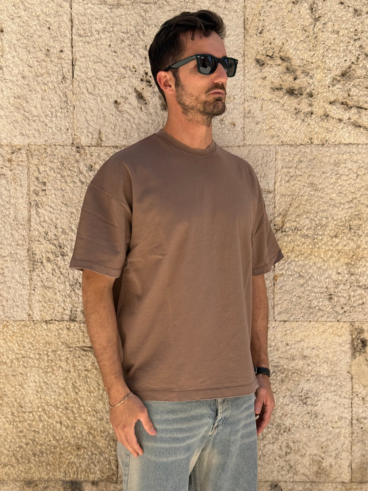 T-SHIRT MOL - MARRONE