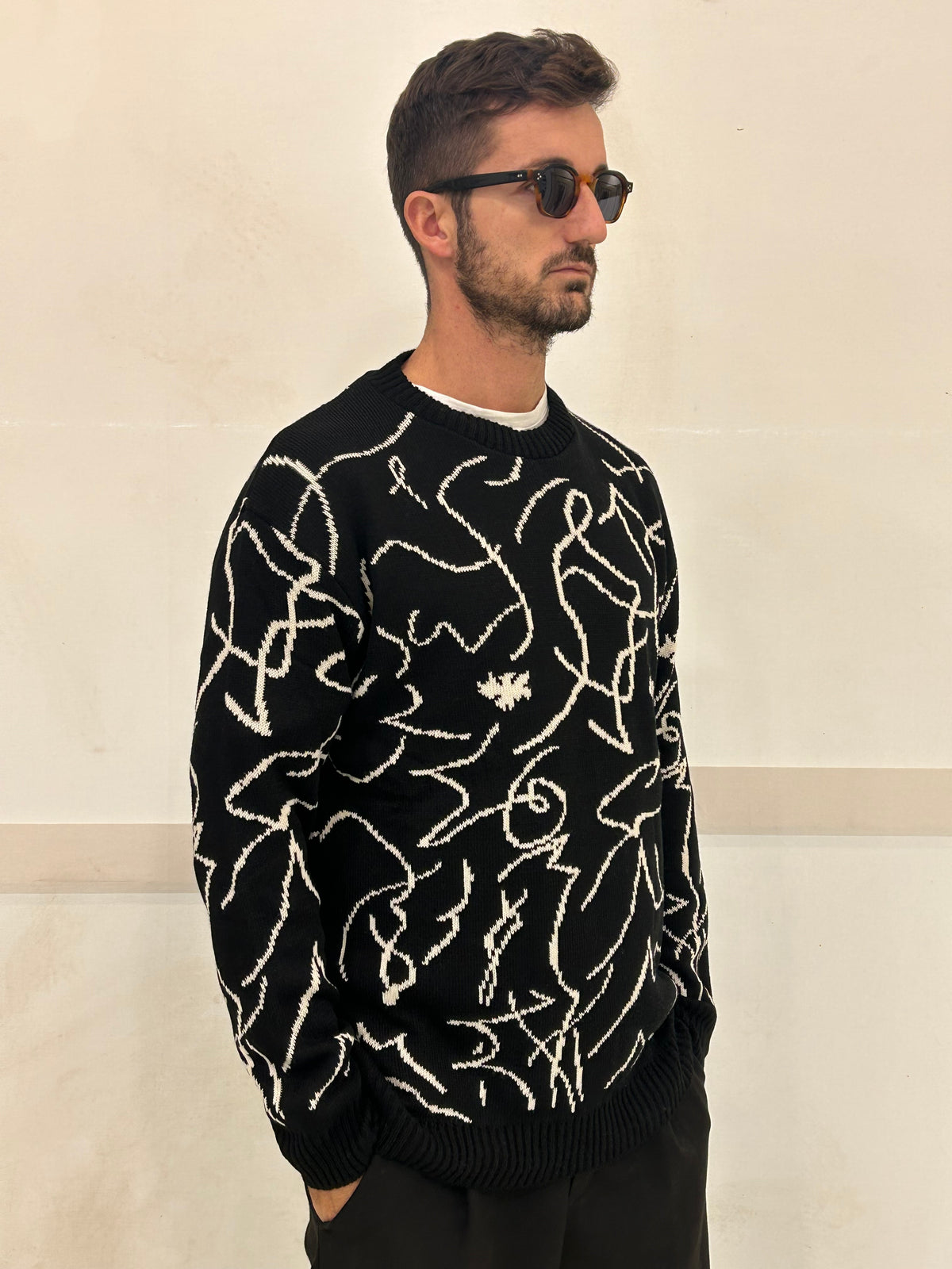 MAGLIA EFFE - NERO
