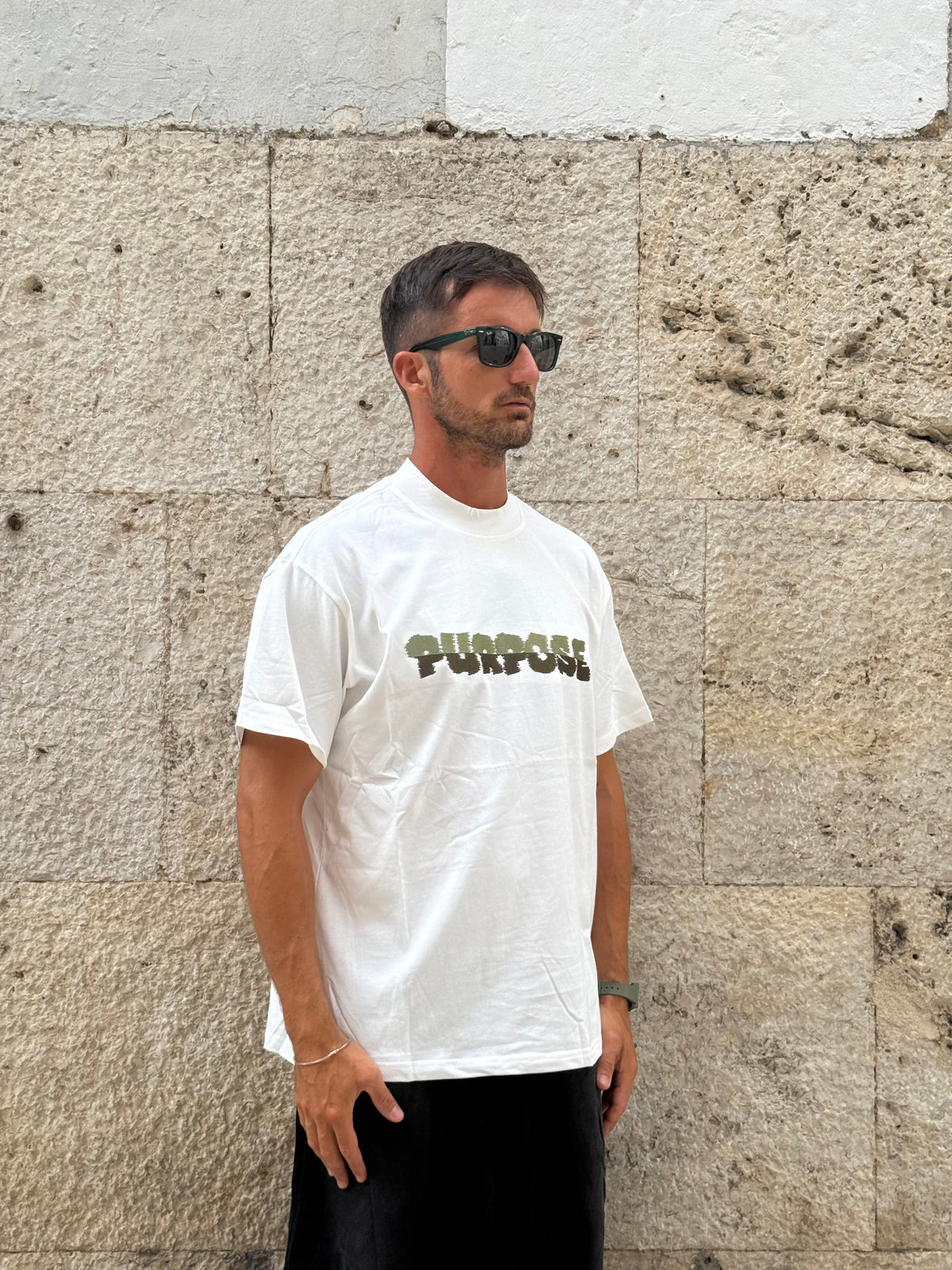 T-SHIRT BIANCA CON STAMPA