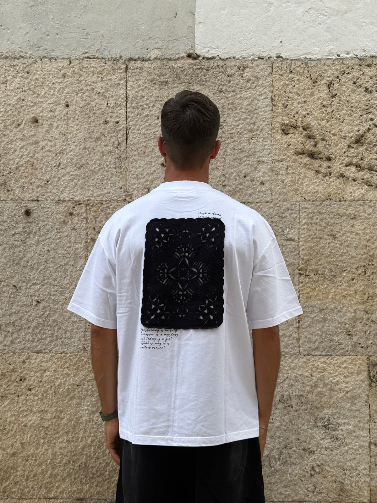 T-SHIRT  BIANCA CON STAMPA