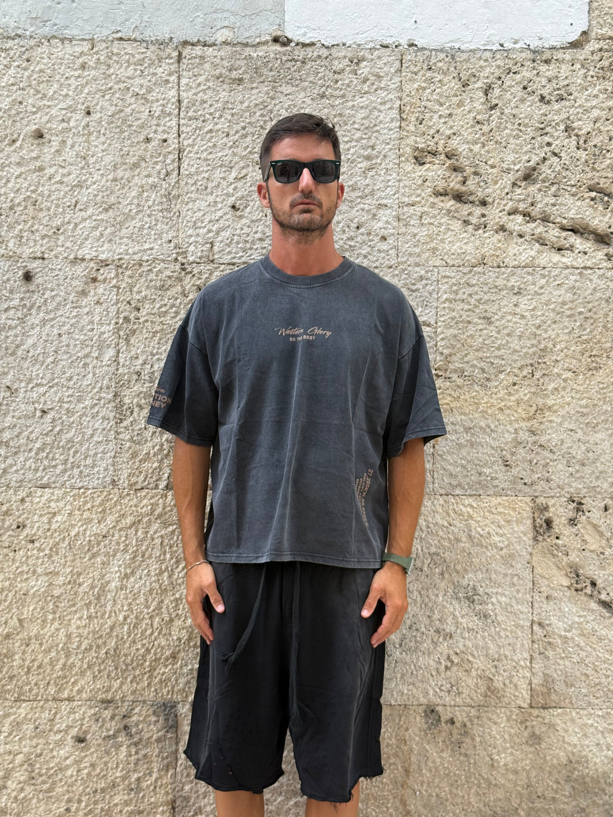 T-SHIRT  GRIGIO  CON STAMPA