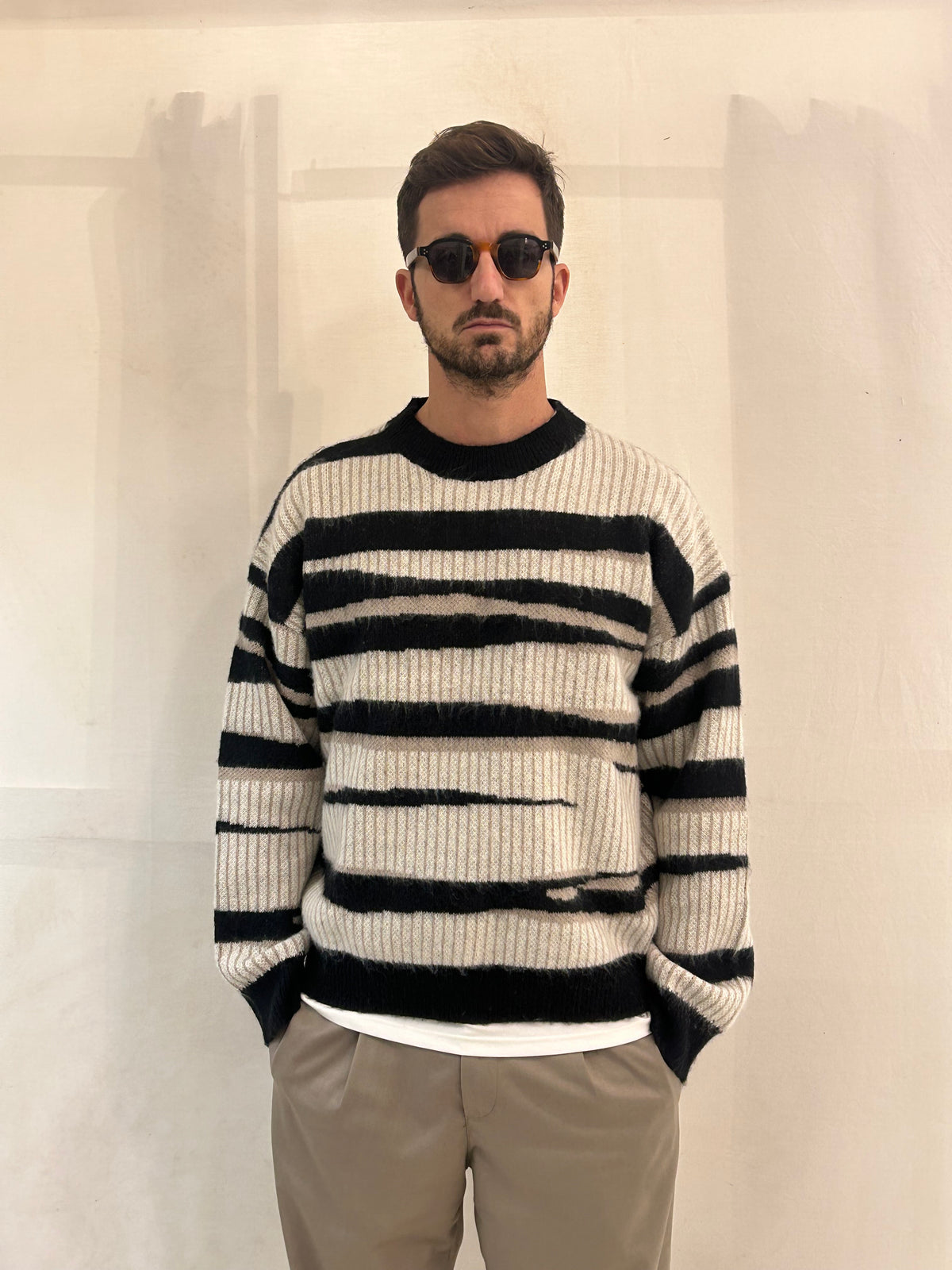MAGLIA LINE - NERO