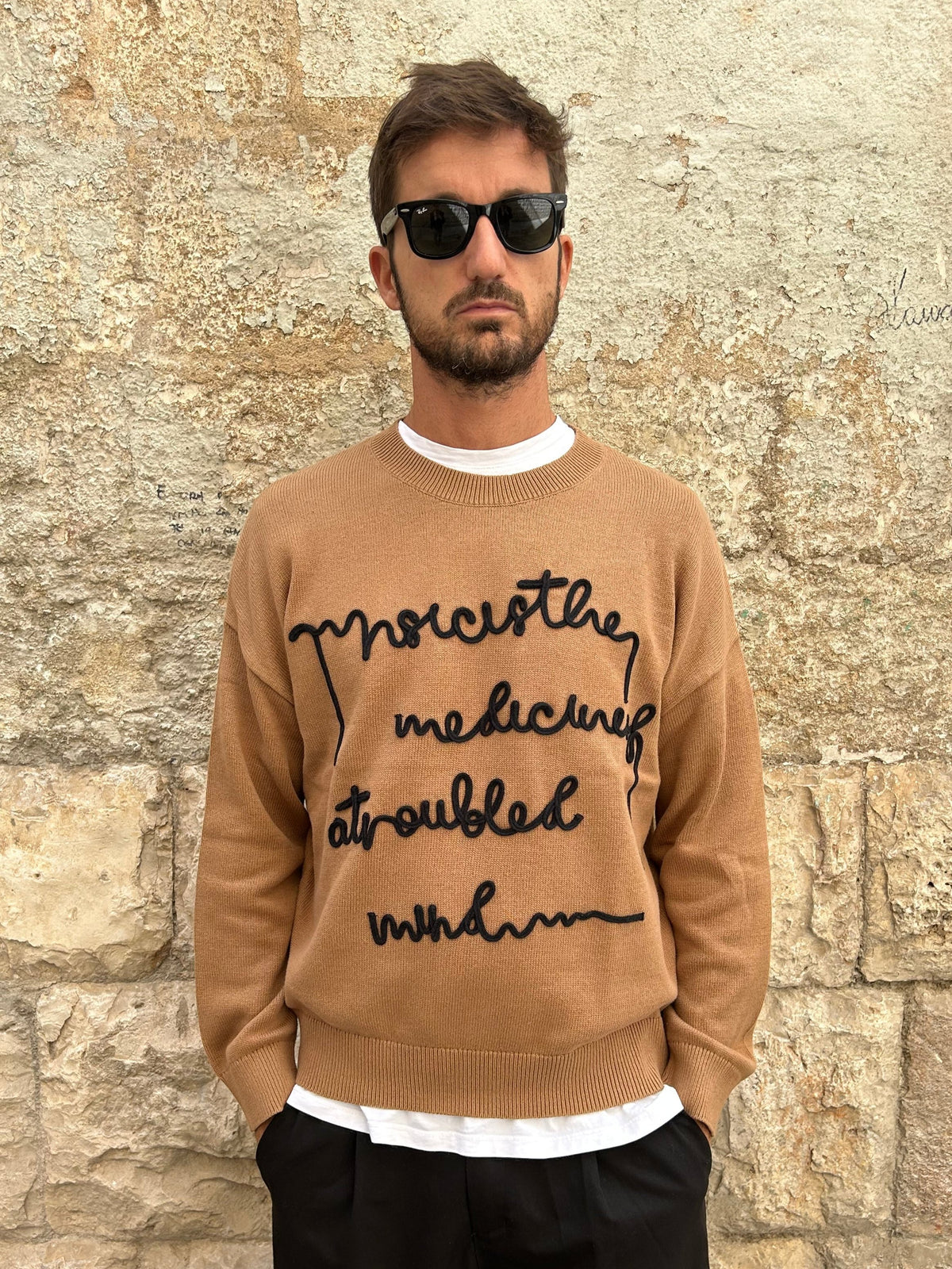 MAGLIA POESIA 3 - CAMMELLO